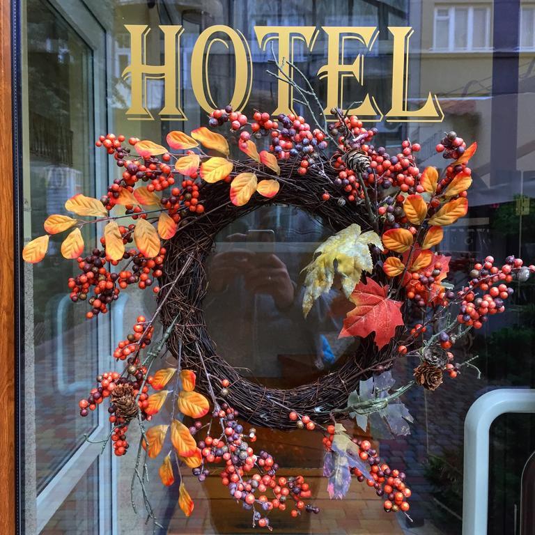 Hotel Leotel Lviv Kültér fotó
